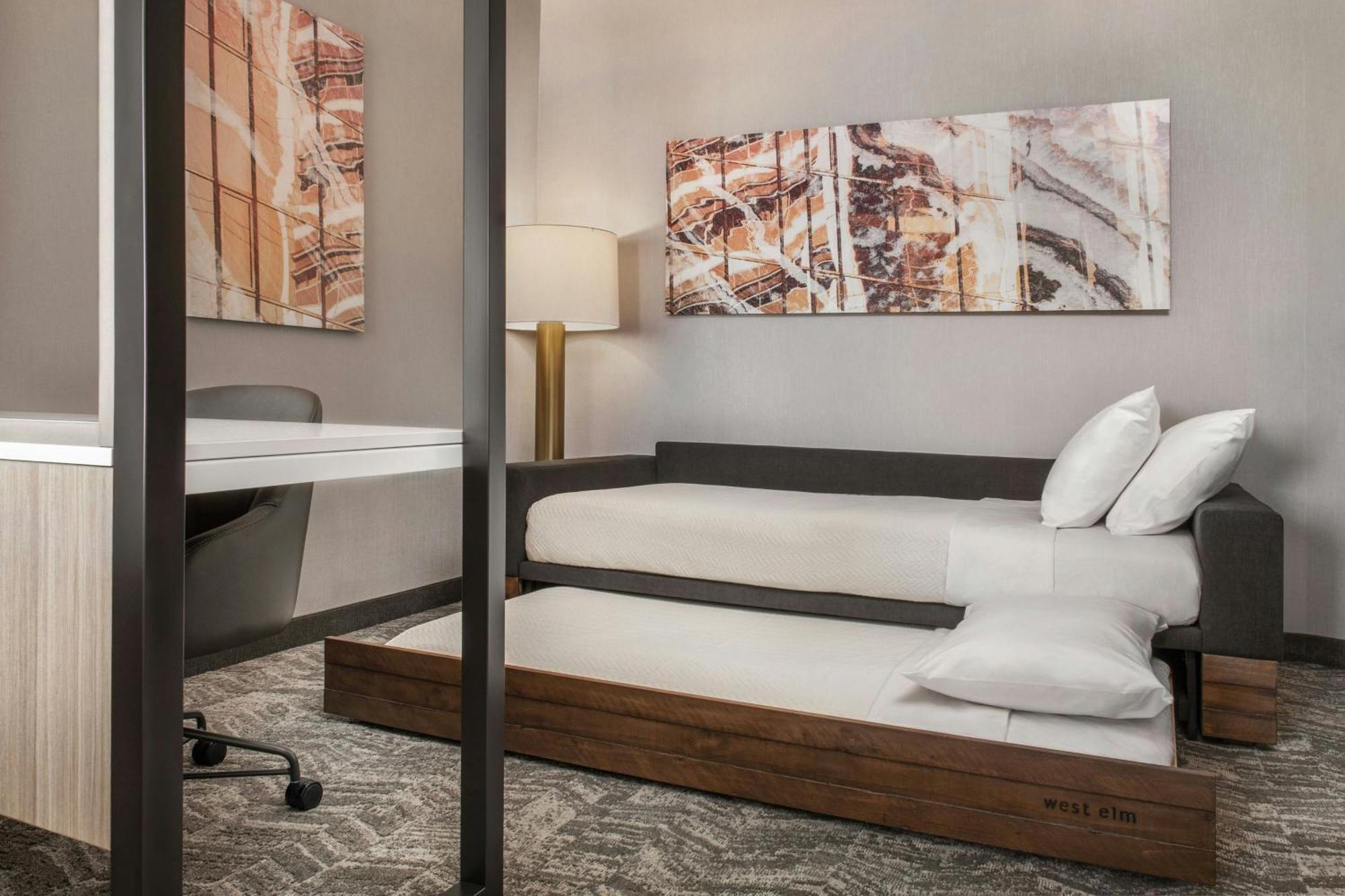 Springhill Suites By Marriott Phoenix West/에이번데일 외부 사진
